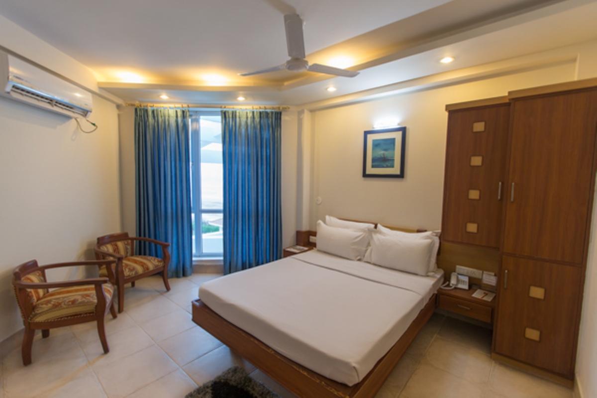 Empires Hotel Puri Exterior photo